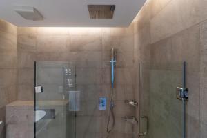 2 bed Apt stunning views in the heart of Nairobi