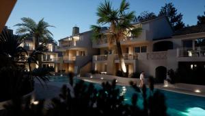 Residence Florinas con piscina - Family Apartments Lido di Jesolo