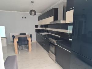 Edis Apartments-Cozy stay in the center