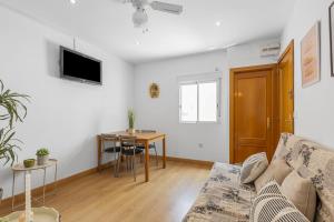 Sunny retreat near Alicante Central Market