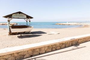 Cute Beach Home with Terrace in Pedregalejo