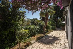 Villa Circeo, con piscina e scesa al mare