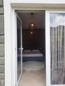 Camera 4 letti in villa in campagna