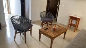 2br2ba Condo 1 block to ocean! - Unit 6