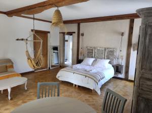 Maisons d'hotes La Cour Souveraine - Chambre d-hotes La Peninsule : photos des chambres