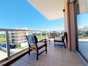 Modern apartment with pool and close to the beach