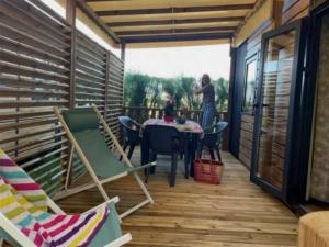 Campings Camping 4 etoiles - Piscine - eeebgi : photos des chambres