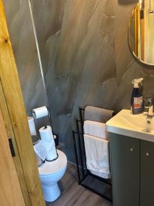 Doughlasha House V93RX64