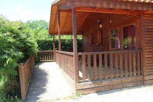 Campings Camping 3 etoiles - Piscine - eehgef : photos des chambres