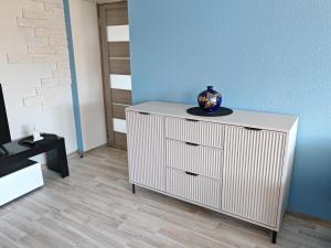 SEASIDE apartment, sleeps 3 persons