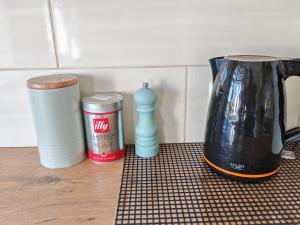 SEASIDE apartment, sleeps 3 persons