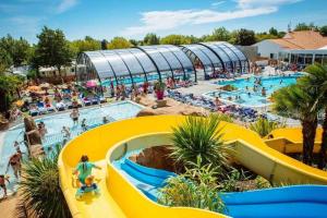 Campings Camping 5 etoiles - Parc aquatique - eeibdg : photos des chambres