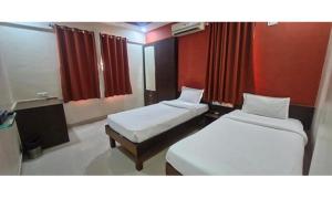 FabHotel Royal Residency