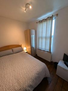 3B-10min City Airport Parking No Parties allowed