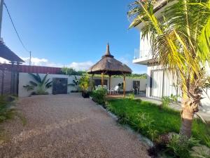 Sea Rock Villa