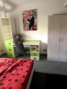 Large accommodation for up to 18 people near Halle Leipzig with Pool Table