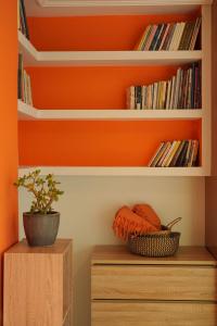 Summer Vacation Home in Vouliagmeni for 4 by Filos Inc