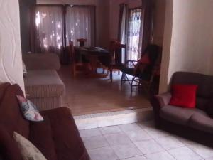 M and M Home from Home