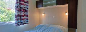Campings Camping 2 etoiles - Parc aquatique - efadbe : photos des chambres
