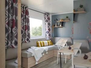 Campings Camping 4 etoiles - Piscine - efceih : photos des chambres