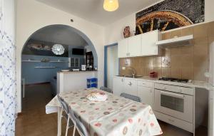 Stunning Apartment In Balestrate