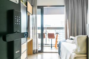 Studio 2113 moderno com maleiro-localizado na rua Oscar Freire-1375