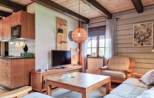 2 Bedroom Stunning Home In Åsensbruk