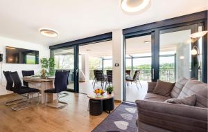 Awesome Home In Zagreb With Sauna 