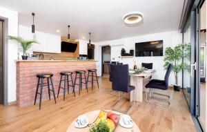 Awesome Home In Zagreb With Sauna 