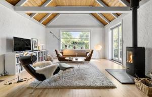 Beautiful Home In Odense M With Wifi