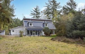 Amazing Home In Höllviken With Wifi