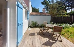 Maisons de vacances 1 Bedroom Cozy Home In L-epine : photos des chambres