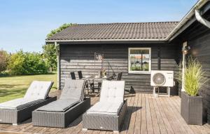 3 Bedroom Cozy Home In Vinderup