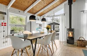 4 Bedroom Gorgeous Home In Ebeltoft