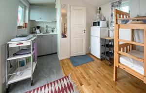 1 Bedroom Awesome Home In Kungshamn