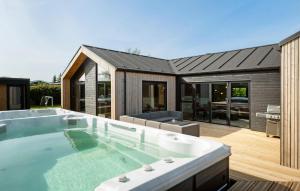 Cozy Home In Hadsund With Sauna