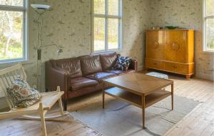 3 Bedroom Gorgeous Home In Mörlunda