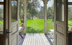 3 Bedroom Gorgeous Home In Mörlunda