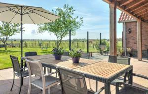 Beautiful Home In Dreischor