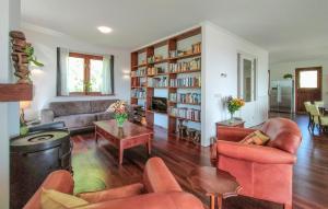 Beautiful Home In Dreischor