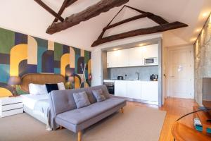 LovelyStay - Dirk Apartment - Almada 4º F