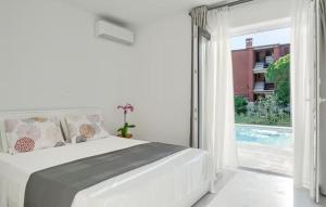 Gorgeous Home In Fazana 