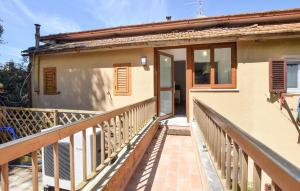Gorgeous Apartment In Gavorrano