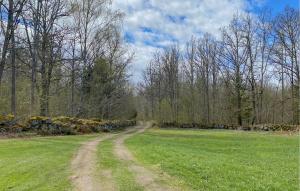 Gorgeous Home In Kättilstorp With Wifi