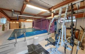 Cozy Apartment In Åsljunga With Sauna