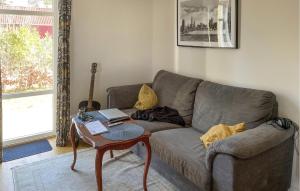 Beautiful Home In Gotlands Tofta