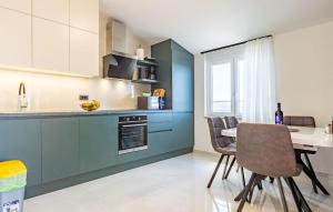 Nice Apartment In Zadar With Wifi