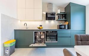 Nice Apartment In Zadar With Wifi