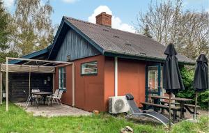 Cozy Home In Knebel With Wifi