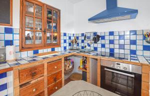Appartements Lovely Apartment In Tavaco : photos des chambres